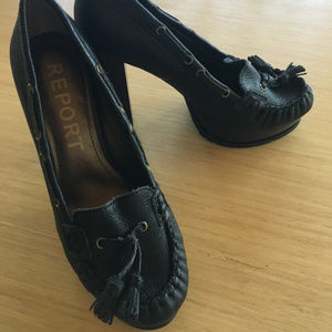 Kenneth Cole Report Loafer Style Heels, size 6